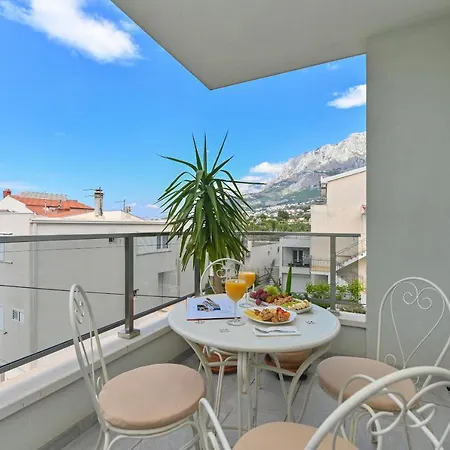 Daninovica Ii Apartment *