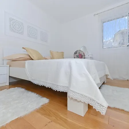 Daninovica Ii * Макарська