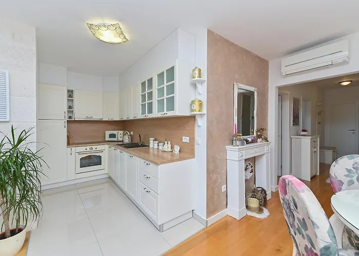 Daninovica Ii Makarska