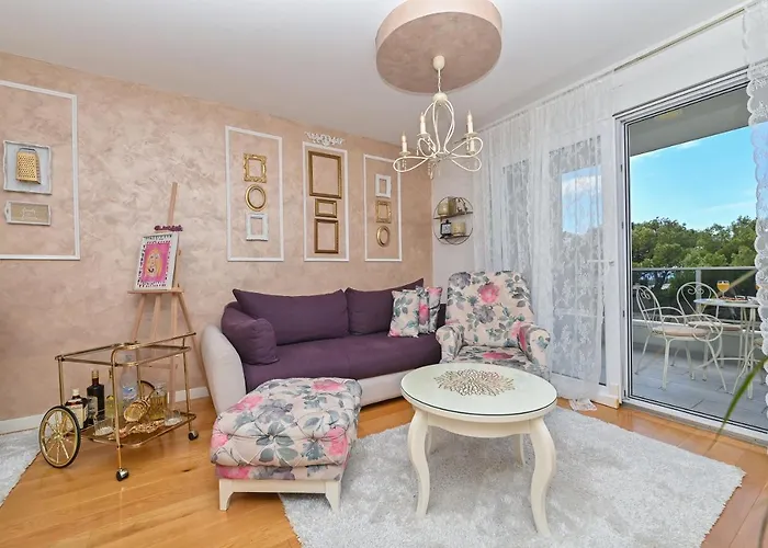 Daninovica Ii Apartment Makarska