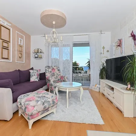 Daninovica Ii Apartment