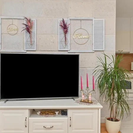 Daninovica Ii Apartament Makarska