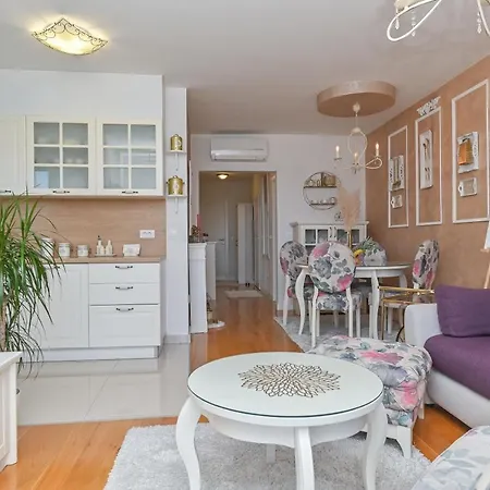 Apartment Daninovica Ii *